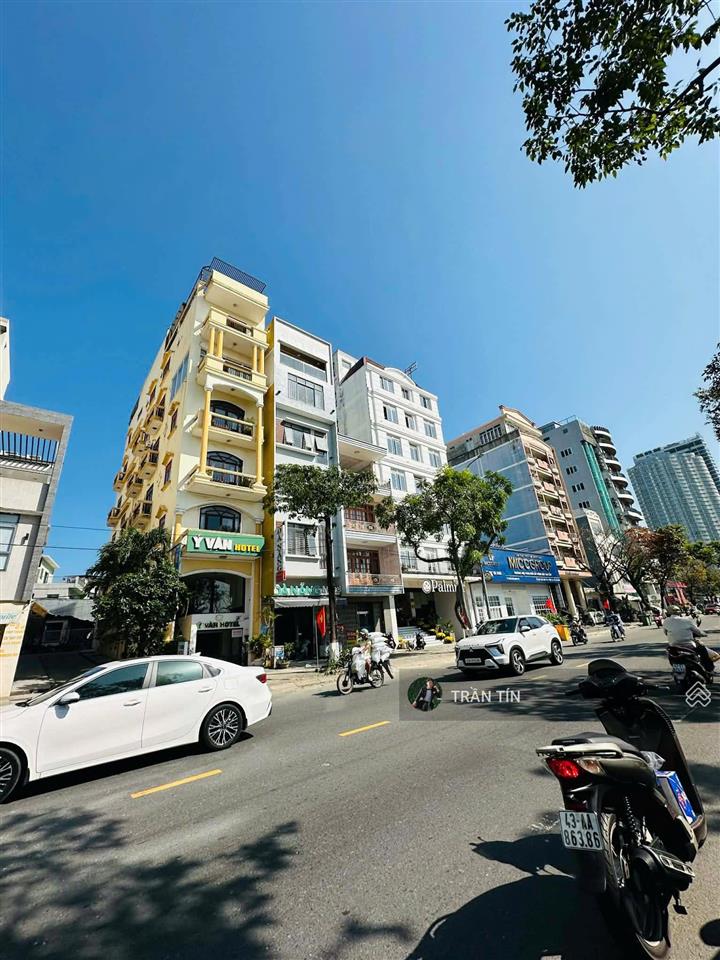 Tòa căn hộ mặt tiền đường trần hưng đạo. view trực diện sông hàn. sát điểm bắn pháo hoa quốc tế