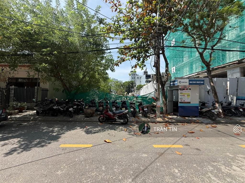 Cặp đất mặt tiền đường trần đức thông. sát 2 tòa tháp đôi cao 25 tầng của sun group