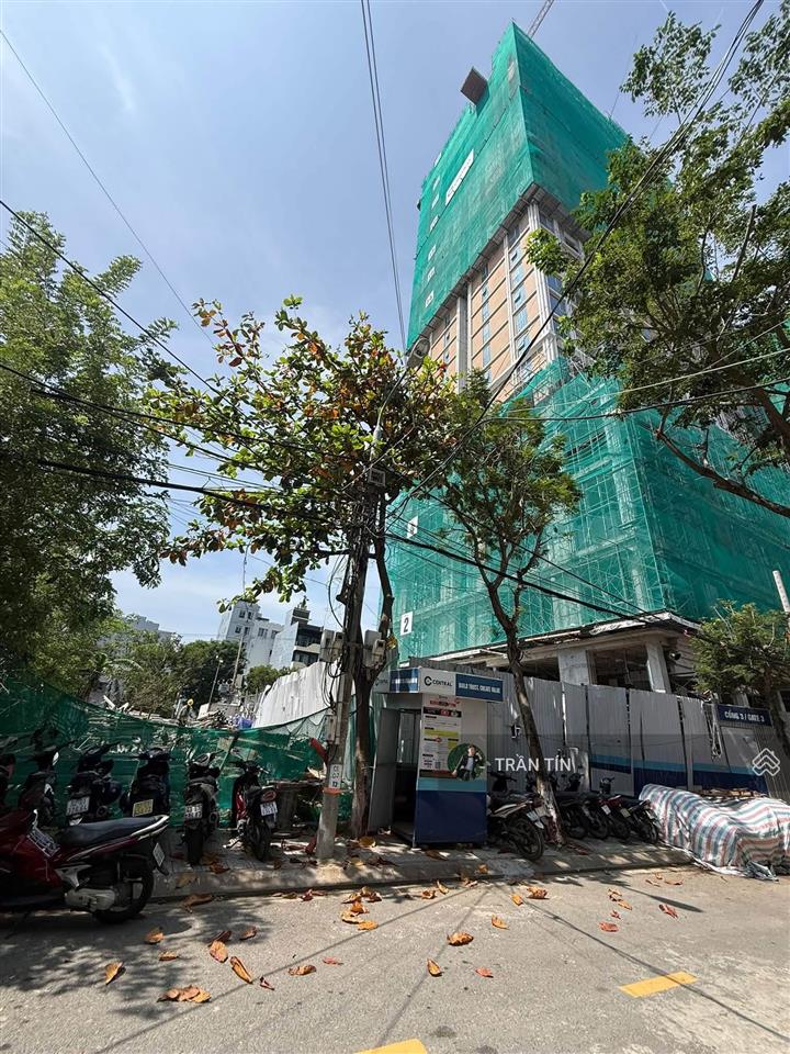 Cặp đất mặt tiền đường trần đức thông. sát 2 tòa tháp đôi cao 25 tầng của sun group