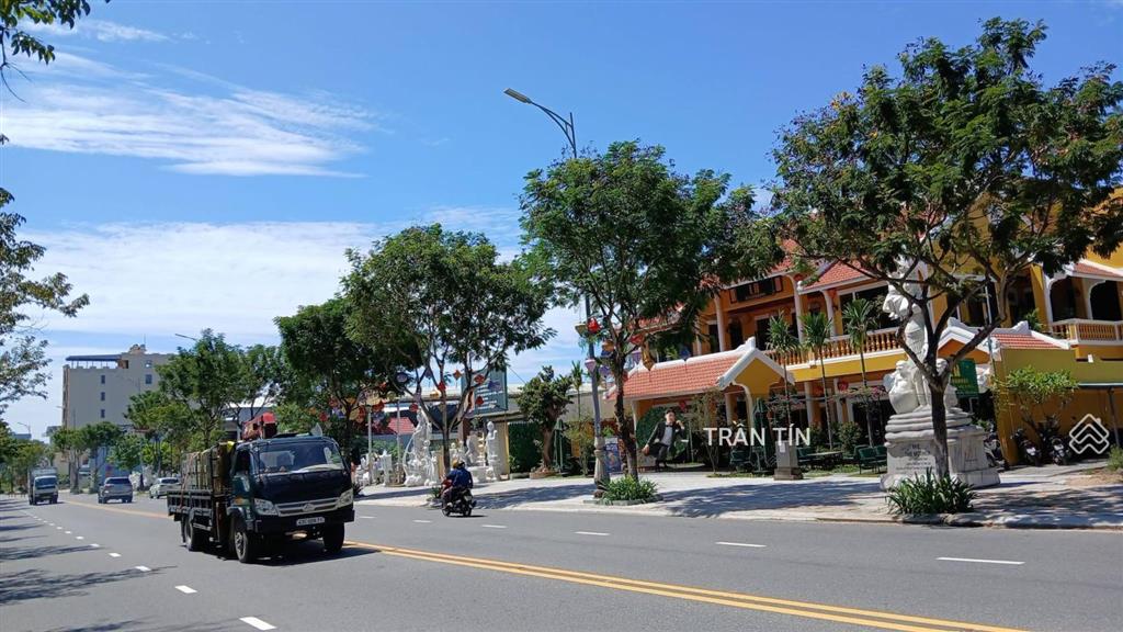 Lô đất mặt tiền đường trường sa. vị trí đối diện marriott resort