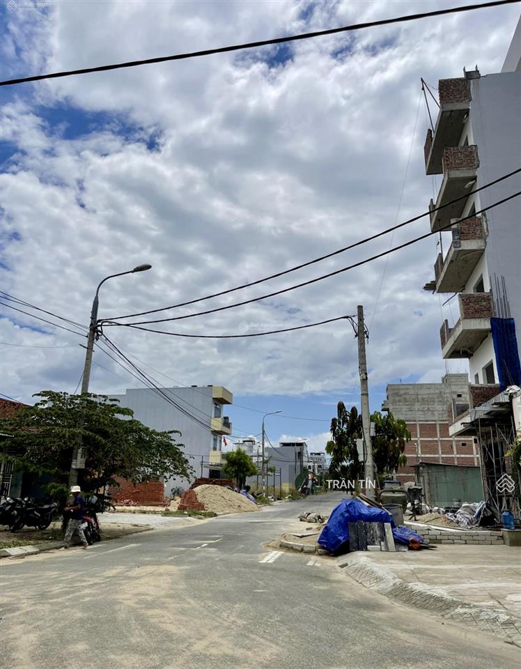 Lô đất mặt tiền đường thuỷ sơn 3. cách bãi tắm sơn thuỷ 300m