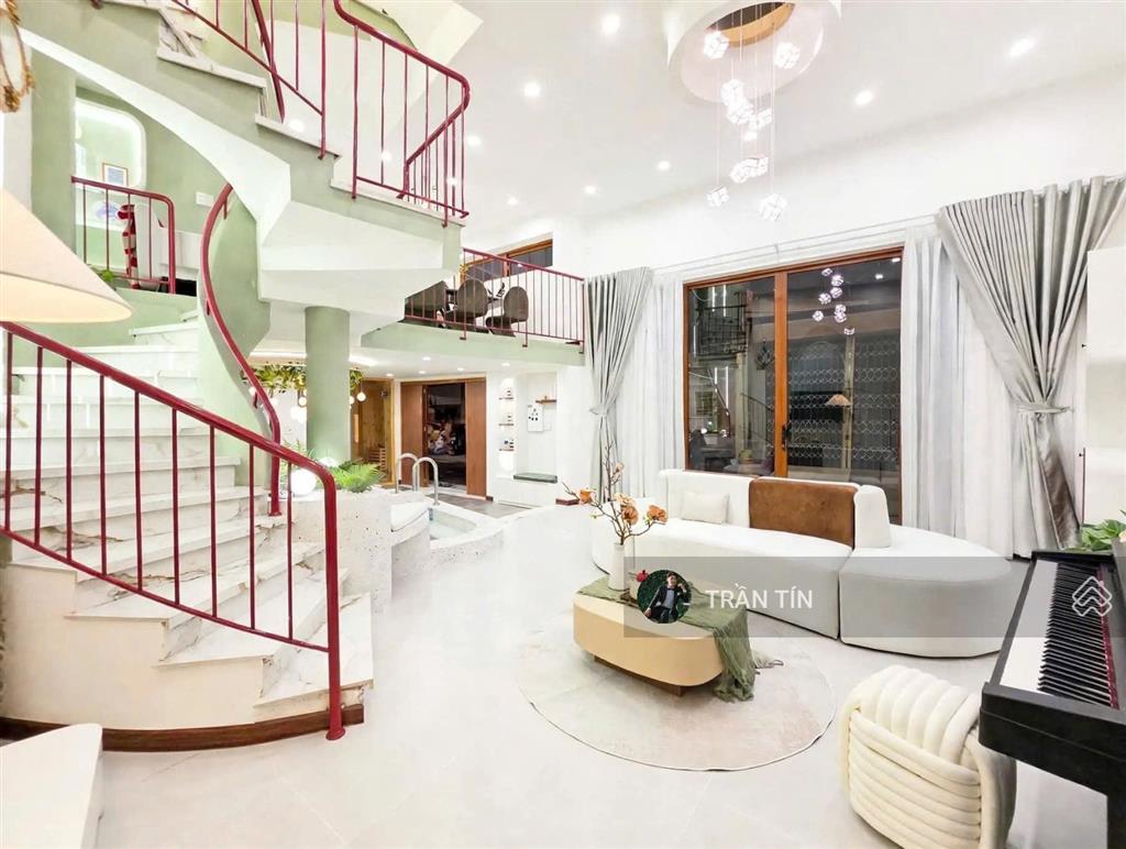 Căn villa mini 4 tầng trung tâm phố đà nẵng, có hồ bơi phong cách hiện đại