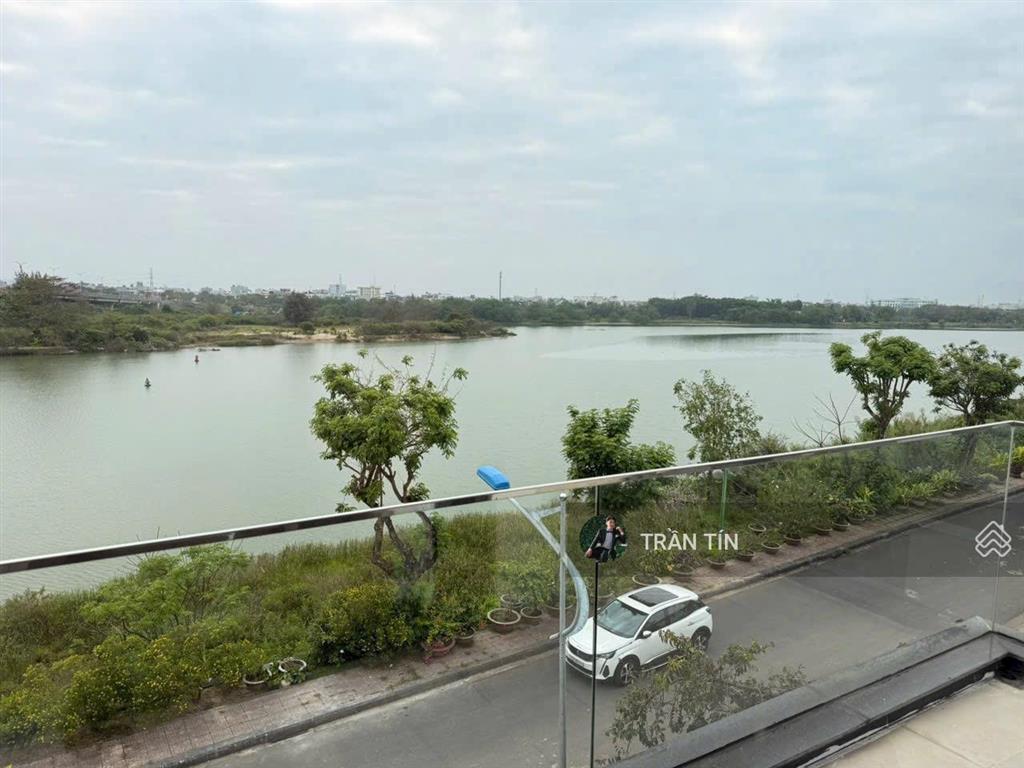 Biệt thự mặt sông đường thăng long. khu đảo nổi cẩm lệ