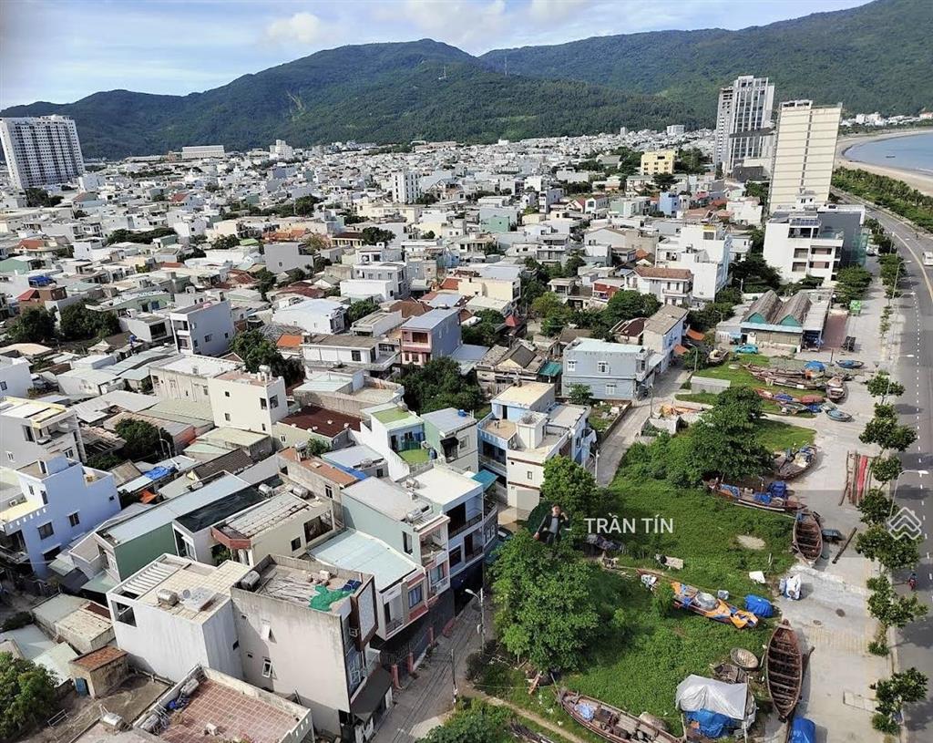 Cặp đất mặt tiền đường biển hoàng sa. view trực diện biển
