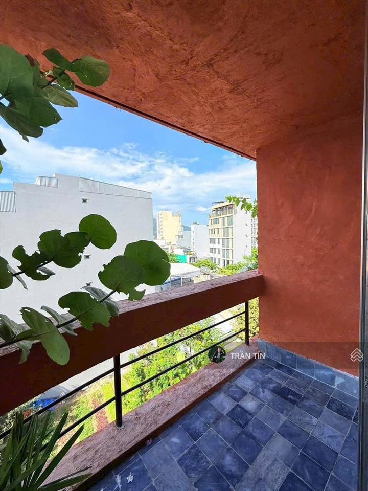 Tòa căn hộ góc 2 mặt tiền đường phạm vấn. vừa mới hoàn thiện mới 100%