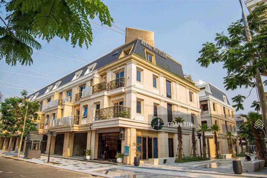 Shophouse 4.5 tầng regal pavillon. đường nguyễn lộ trạch.