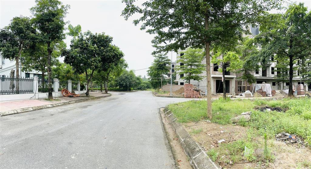 Chính chủ gb mặt đường kinh doanh 5 tầng hướng nam sẵn sổ giá nhỉnh 6 tỷ