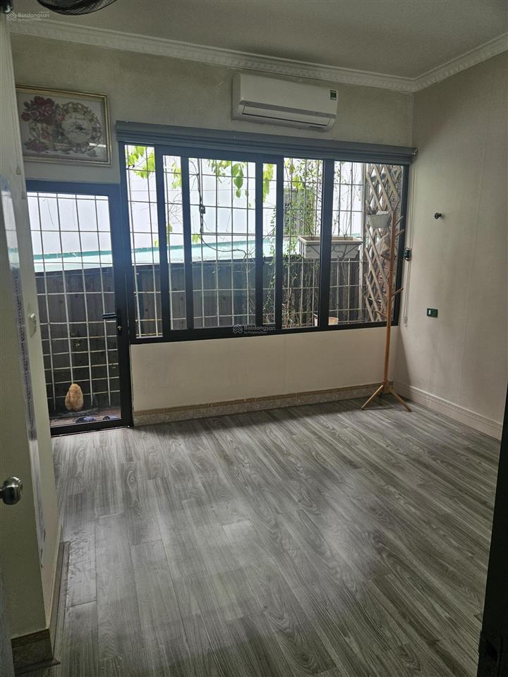 Bán tập thể ban cơ yếu 94 nhân hoà, 60m2, 3,x tỷ