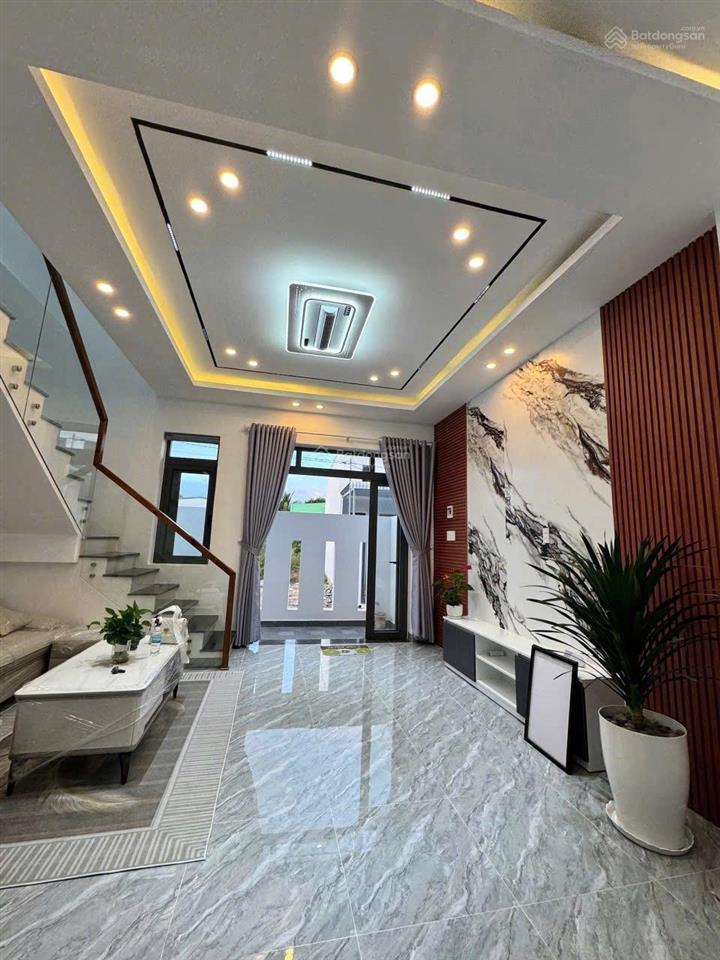 Bán nhà đẹp 2 mặt tiền diên toàn, diên khánh