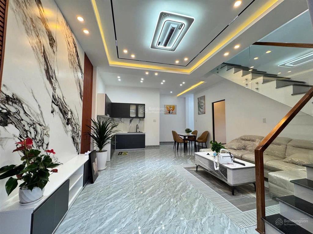 Bán nhà đẹp 2 mặt tiền diên toàn, diên khánh