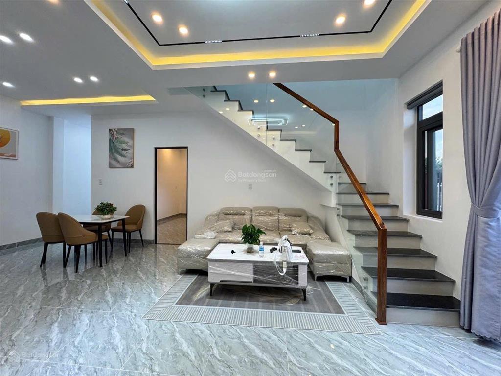 Bán nhà đẹp 2 mặt tiền diên toàn, diên khánh