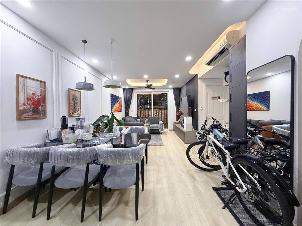 Bán căn 2pn tại vista verde quận 2 có sổ hồng giá chỉ 9 tỷ bao phí