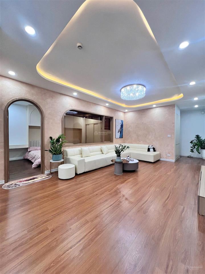 Chính chủ chuyển công tác cần bán căn hộ 107m2 thông thủy 3 ngủ 2 vệ sinh hpc landmark, sđcc 7,x tỷ