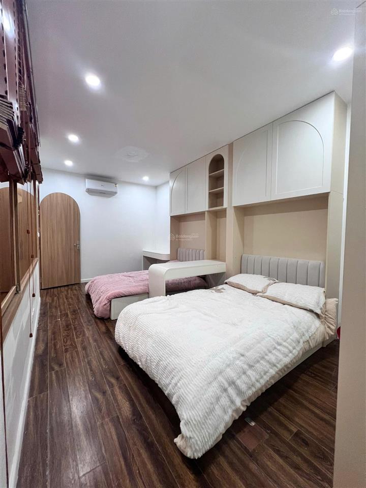 Chính chủ chuyển công tác cần bán căn hộ 107m2 thông thủy 3 ngủ 2 vệ sinh hpc landmark, sđcc 7,x tỷ