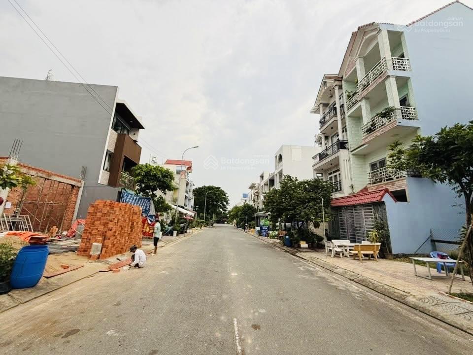 Bán đất sổ hồng sẵn chính chủ| 5x18, 90m2, khu tái định cư linh xuân