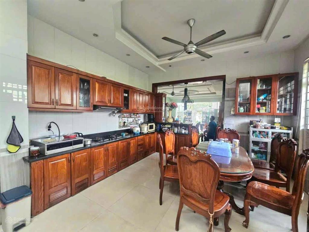 Quá rẻ 1/2 thị trường  quá ngon luôn góc 2 mặt tiền kinh doanh êm đềm  kế khu tđc đhqg tp. hcm