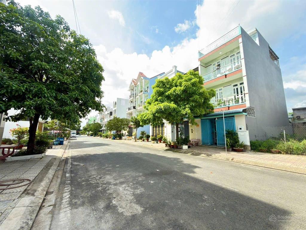Đất khu tái định cư linh xuân, ngay chợ + trường học, 5x18m, 90m2, giá cực tốt