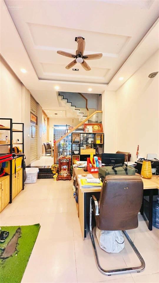 Hxh 4 tầng  kdc đường kha vạn cân  phường thủ đức  chỉ 8.x tỷ