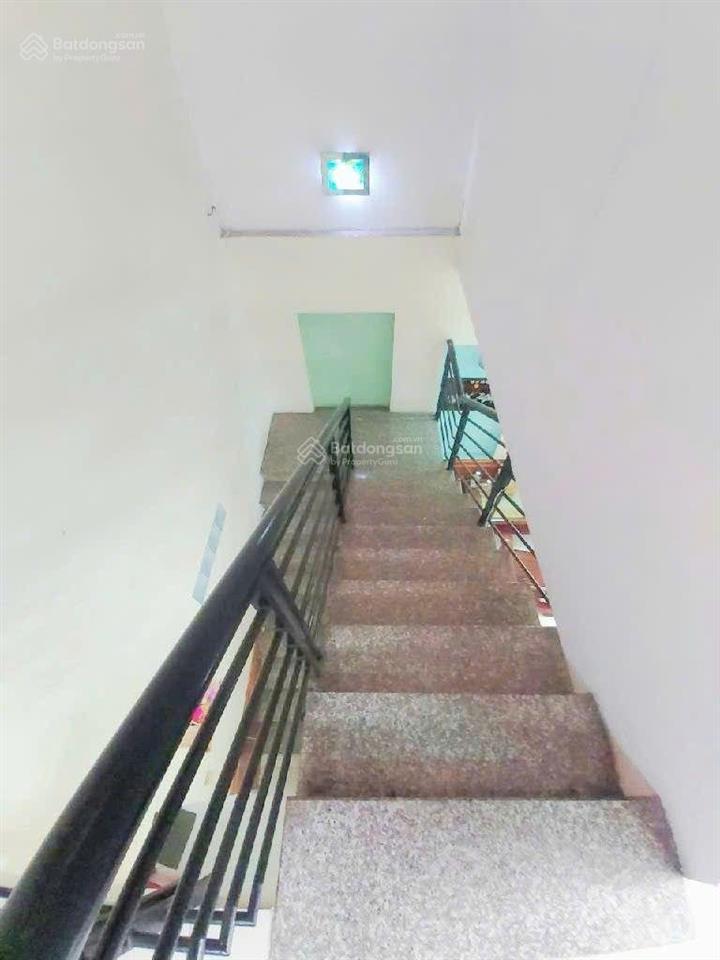 Chủ gấp bán giảm mạnh chỉ 68 triệu/m  nhà 2 tầng btct  ngang 5m  trung tâm phường thủ đức