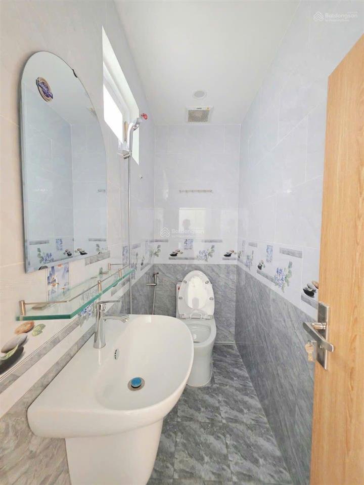 Nhà 2 tầng  ngang 6m  trung tâm trường thọ  phường thủ đức  chỉ 4.55 tỷ