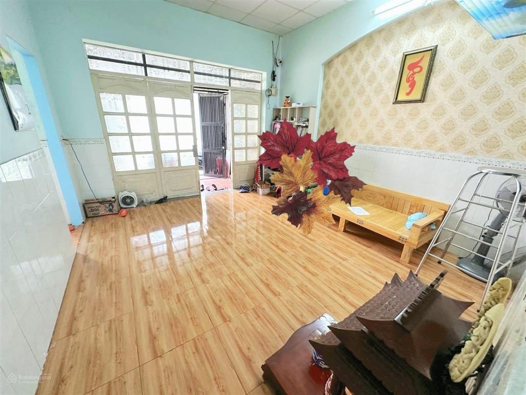 Nhà c4  71m2 chỉ 5.5 tỷ  trung tâm linh chiểu  phường thủ đức