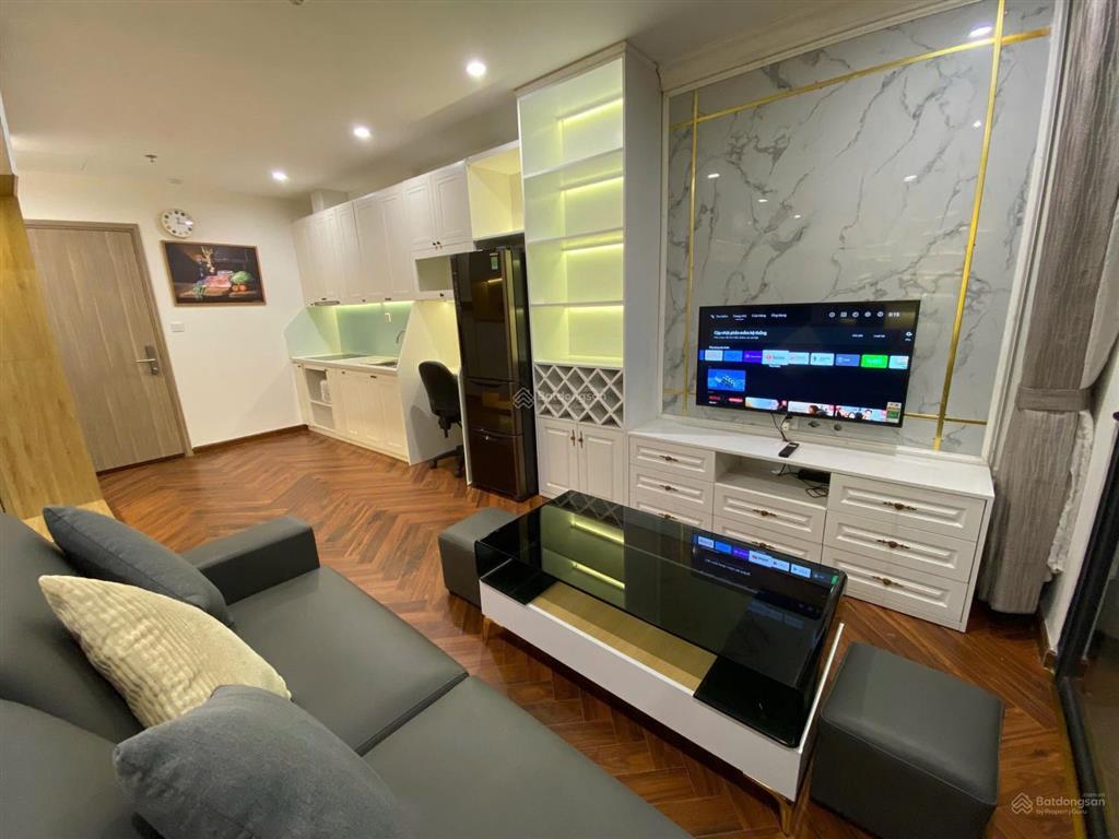 Cho thuê gấp căn 2n góc full đồ, view hồ 8triệu vnd tại kđt vinhomes ocean park, gia lâm, hà nội