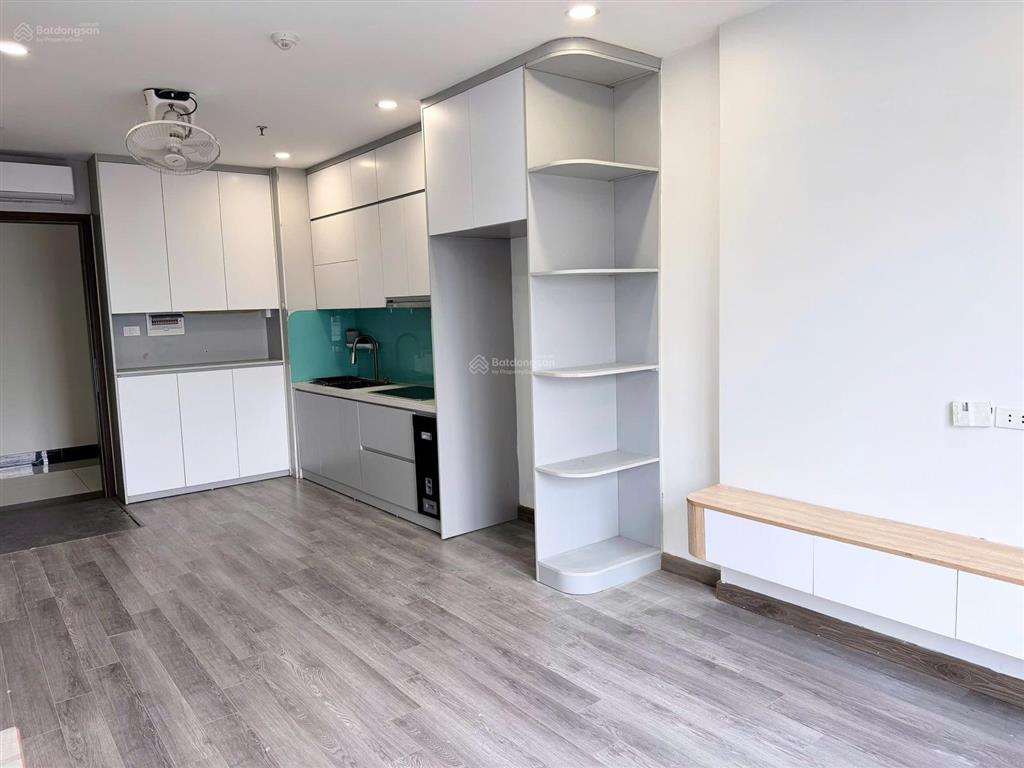 Bán gấp căn hộ 2 phòng ngủ tòa handico5 61m2 full đồ view hồ giá 4.2tỷ trâu quỳ, gia lâm, hà nội