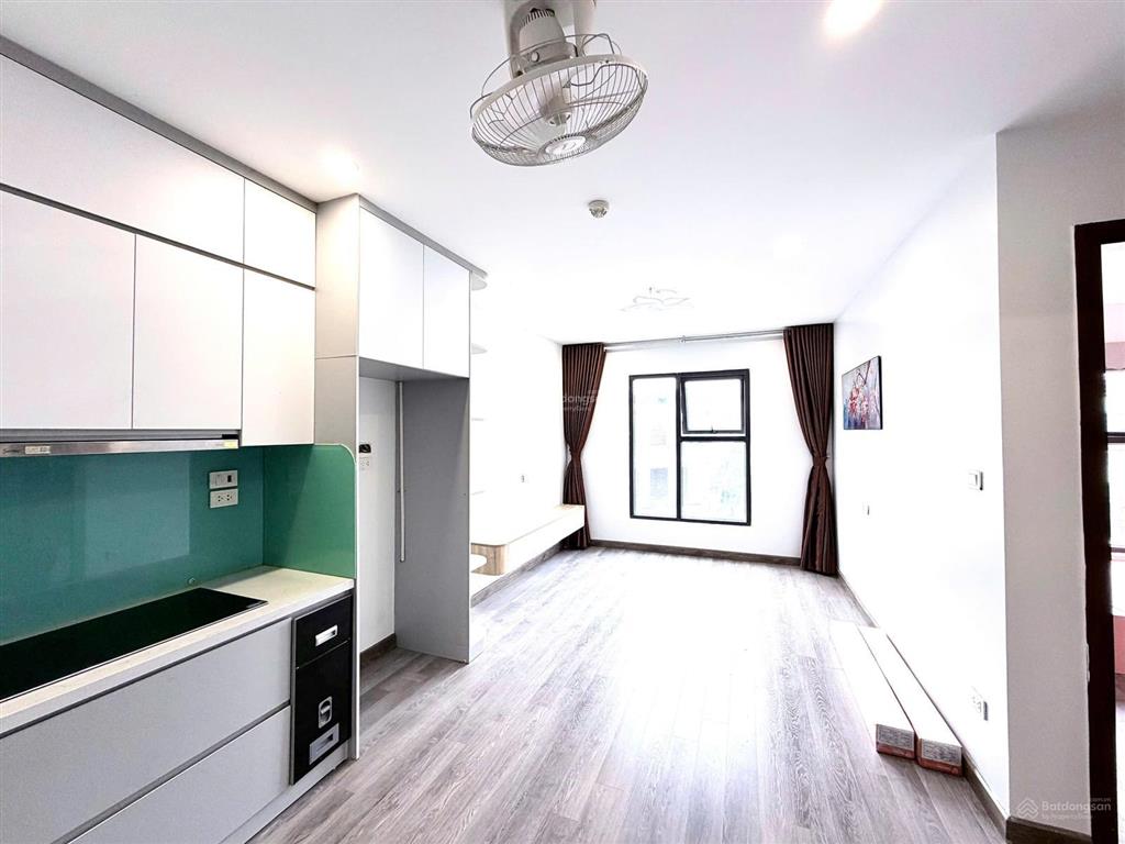 Bán gấp căn hộ 2 phòng ngủ tòa handico5 61m2 full đồ view hồ giá 4.2tỷ trâu quỳ, gia lâm, hà nội