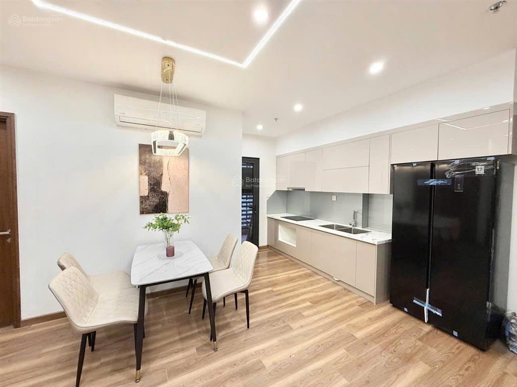 Cho thuê gấp căn hộ 3ngủ nhà mới view hồ
90m giá 20tr
tại the zurich  vinhomes ocean park, gia lâm
