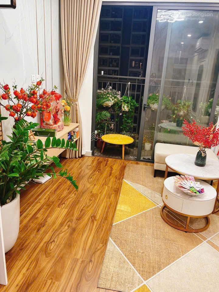 Cho thuê gấp căn 2 ngủ góc full đồ giá chỉ 8tr/th tại kđt vinhomes ocean park, gia lâm, hà nội