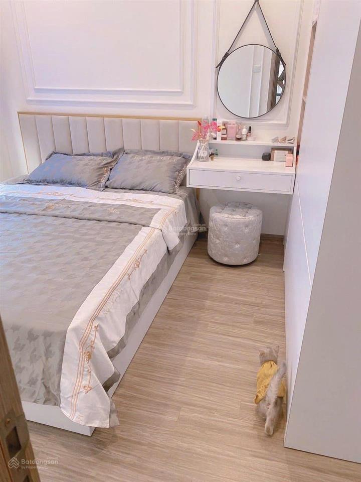 Cho thuê gấp căn 2 ngủ góc full đồ giá chỉ 8tr/th tại kđt vinhomes ocean park, gia lâm, hà nội