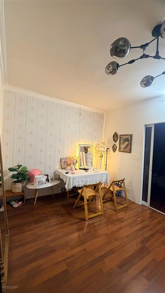 Bán hưng vượng 3 58m2 giá 3,9 tỷ
