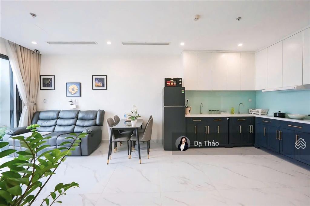 Cho thuê căn góc 2pn 2wc the beverly(be3), view trực diện cv 36ha, kính cong toàn cảnh tại vinhomes