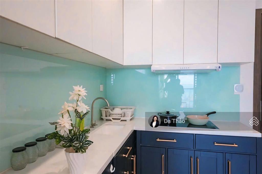 Cho thuê căn góc 2pn 2wc the beverly(be3), view trực diện cv 36ha, kính cong toàn cảnh tại vinhomes