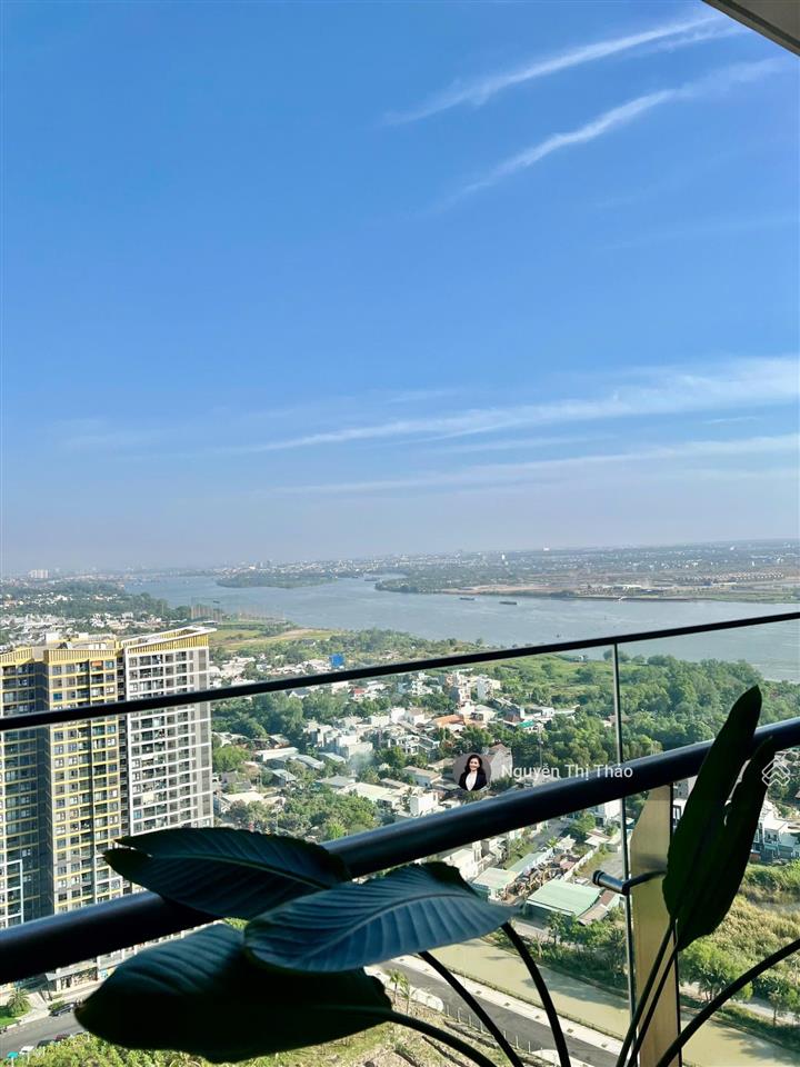 Thuê căn góc 2pn the beverly (be6), view sông sống lý tưởng, tiện cho con học  chơi tại vinhomes