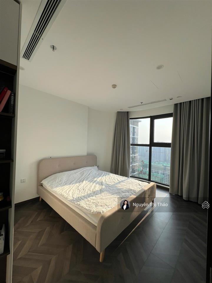 Thuê căn góc 2pn the beverly (be6), view sông sống lý tưởng, tiện cho con học  chơi tại vinhomes