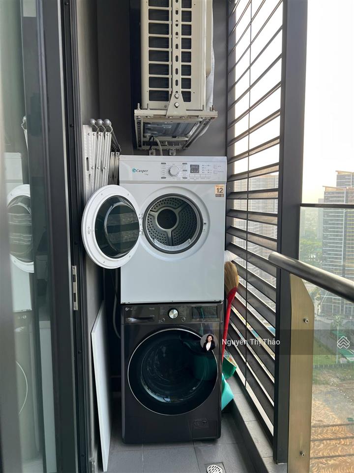 Thuê căn góc 2pn the beverly (be6), view sông sống lý tưởng, tiện cho con học  chơi tại vinhomes