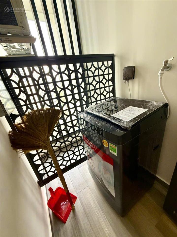 Hot! cho thuê 2pn, giá 10tr,free qlyđủ nt mới 100%  lumiere masteri ,view đẹptầng trung vinhomes