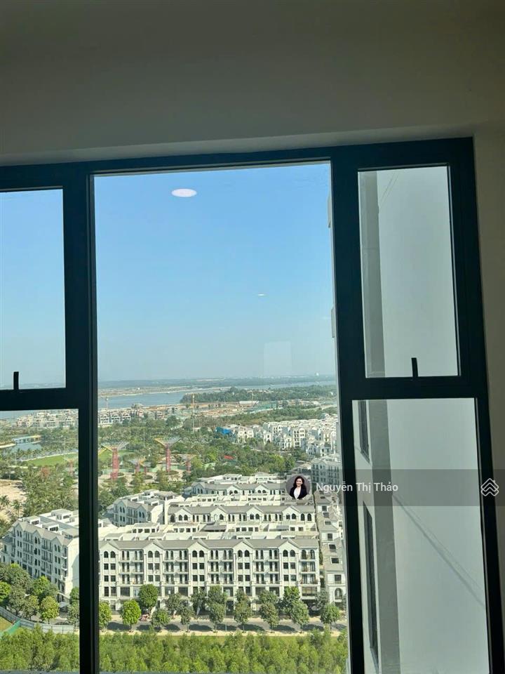 Hè tại gia thuê 2pn 74m² view sông  giá 9,5tr masterise c point  m.phí q.ly an cư lâu àihđ 2năm