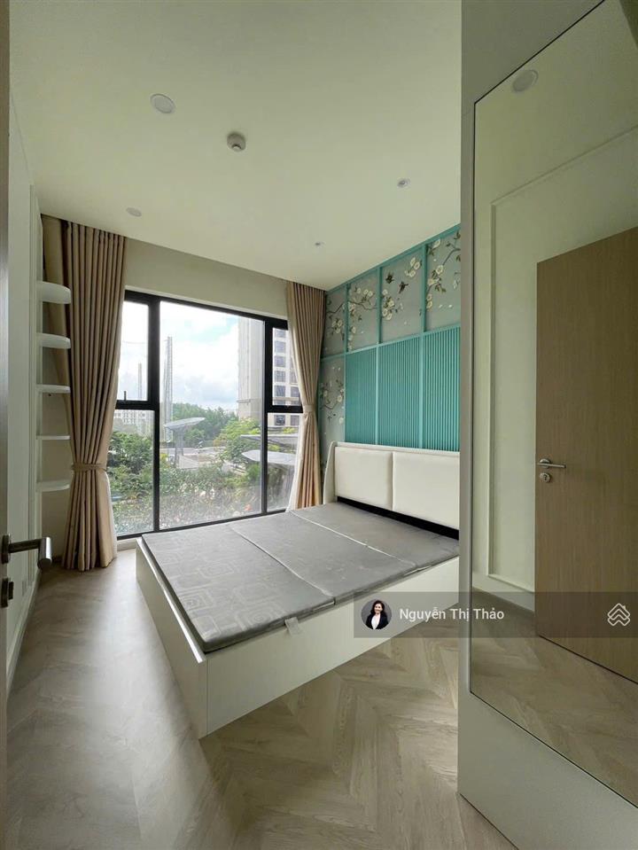Cho thuê 3pn2wc layout đẹp cho cả gđ,giá 17tr, miễn phí qly,cọc 1  tại masteri center point vin q9