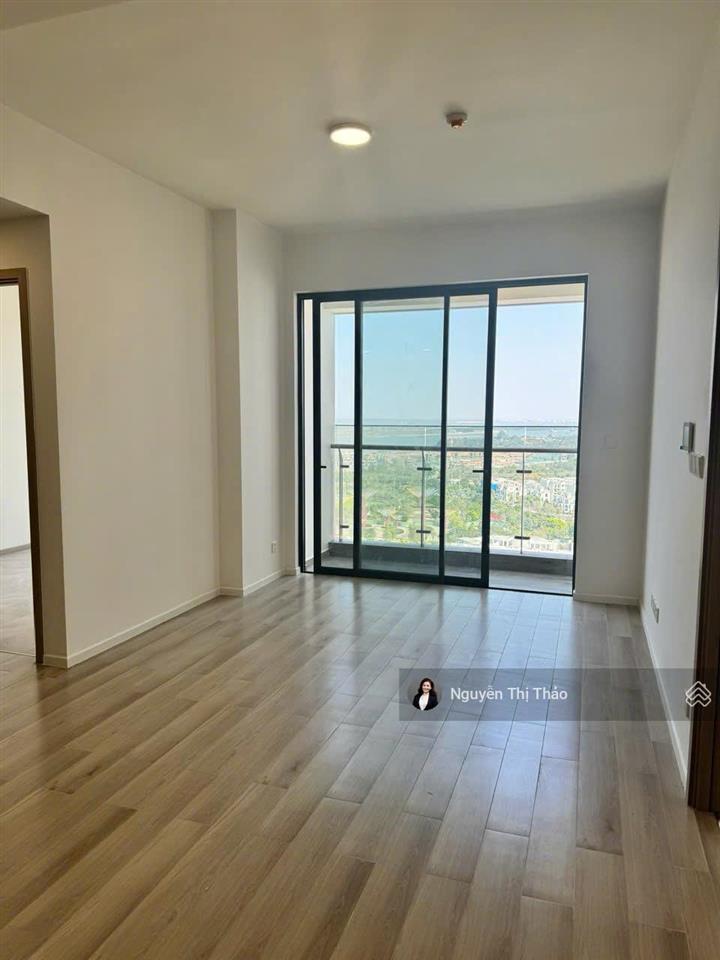 Vui hè tại gia thuê 2pn 74m² view sông giá 10tr masterise c point  m.phí qlyan cư lâu dàihđ 2năm
