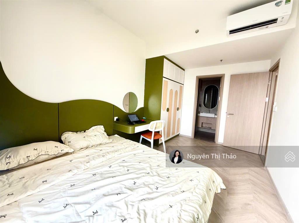Cho thuê 2pn2wc full nội thất xịn  giá 12trfree phí ql,view cực chill, vào ở liền,tại lumiere q9