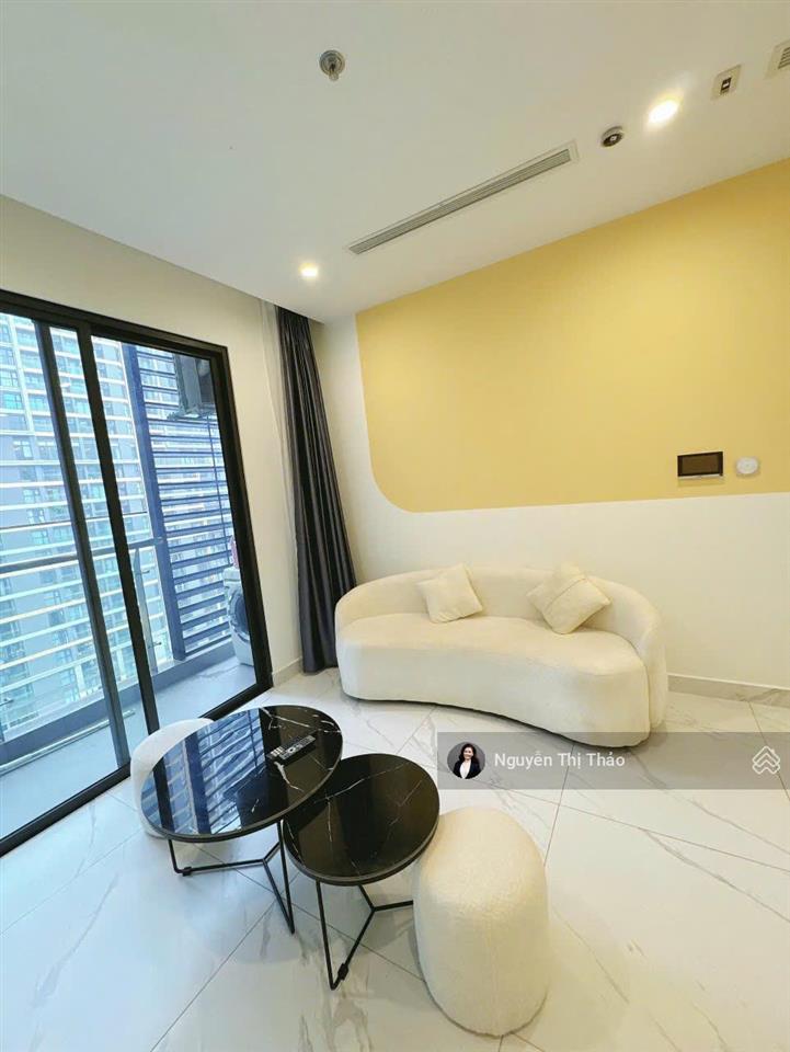 Thuê 1pn+ full nội thất  tòa be6, tầng trung, view hồ bơi vô cực  khu vip the beverly cao cấp
