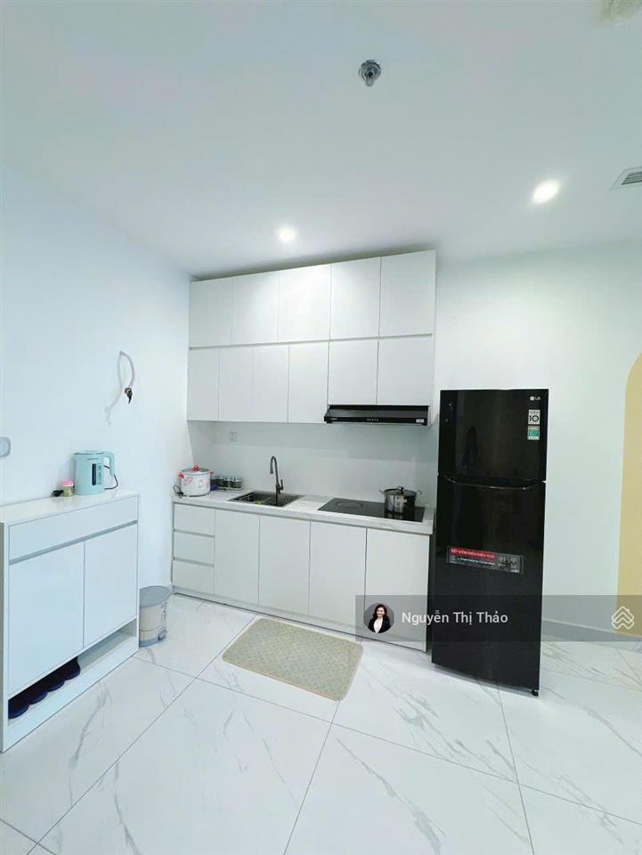 Thuê 1pn+ full nội thất  tòa be6, tầng trung, view hồ bơi vô cực  khu vip the beverly cao cấp