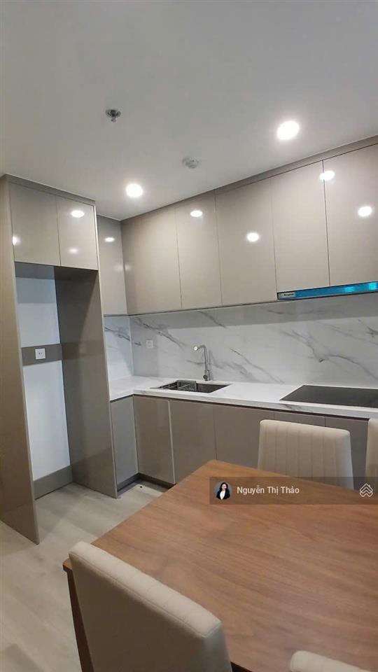 Căn góc 2pn view đôilayout 80m2 mới 100%gần đủ nội thấttại lumiere masteri  vinhomes q9giá 10tr