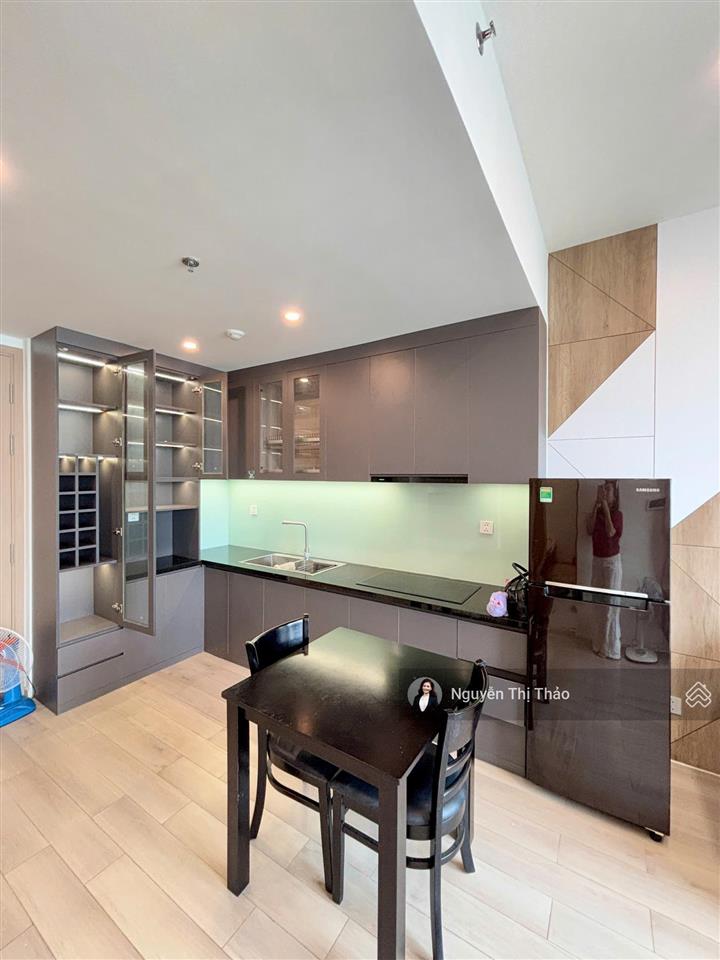 Thuê 1pn+,layout 2pn đủ gườngđủ n.thấtcon có không gian vui chơi tại resort lumiere boulevard q9