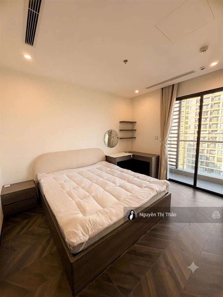 Thuê 2pn(80m) đủ nội thất views sông đẹp khu opus cao cấp vinhomes q9 kề vincom mall cv 36ha