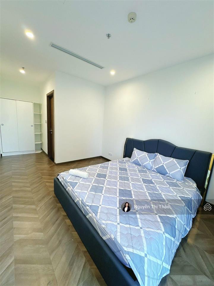 Một bước chân chạm ngản tiện ích thuê ngay 2pn2wc đủ n,thất xin tại the beverly,view sông lý ưởng
