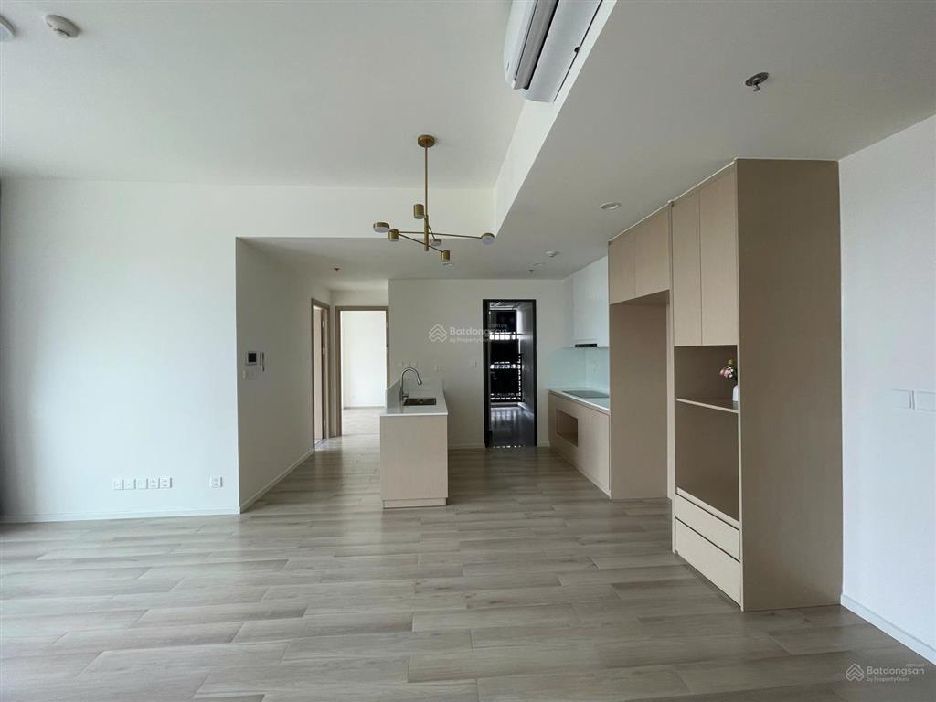 Nhà mới cho thuê 3pn  ntcb  103m2 rộng rãi free ql, giá 14tr tiện nghi tại khu resort lumiere q9