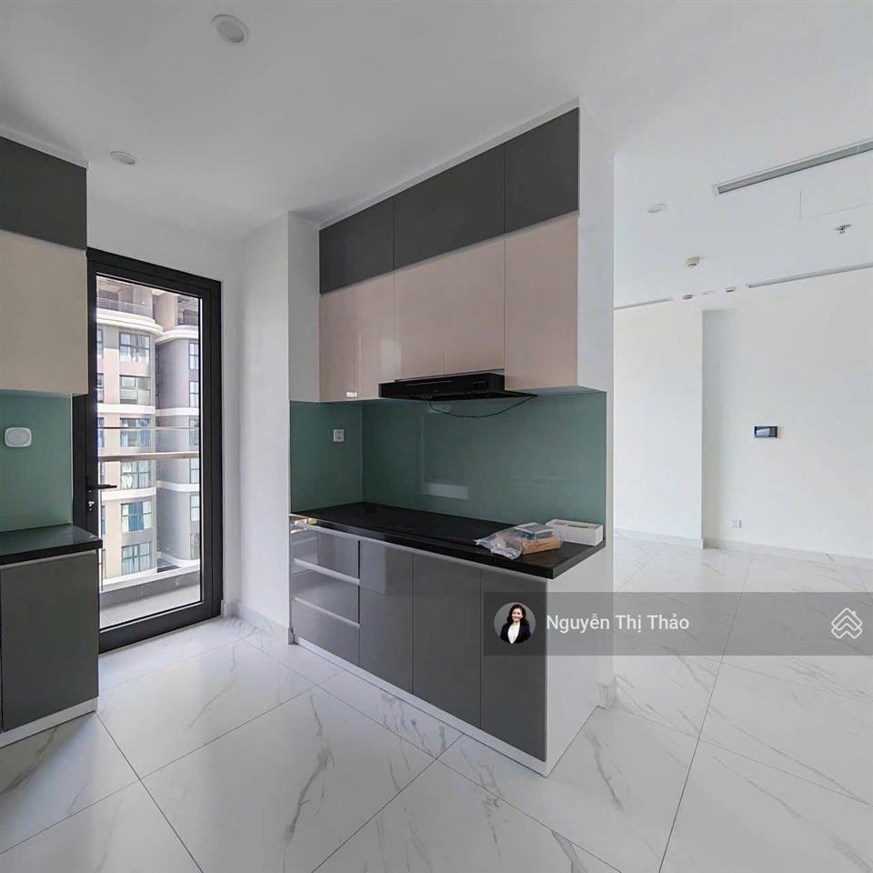 Thuê ngay 3pn 104m² ntcb kính bo trònviews sông, phòng gym tại the beverly 2 vinhomes q9 giá 14tr